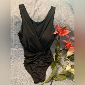 Miraclesuit Classic Black Swimwear size 12